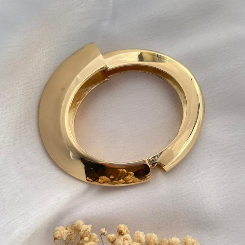 Bold Hinged Bracelet